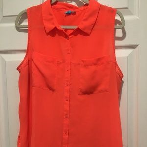 L'amour Nanette Lepore Sleeveless Button Down